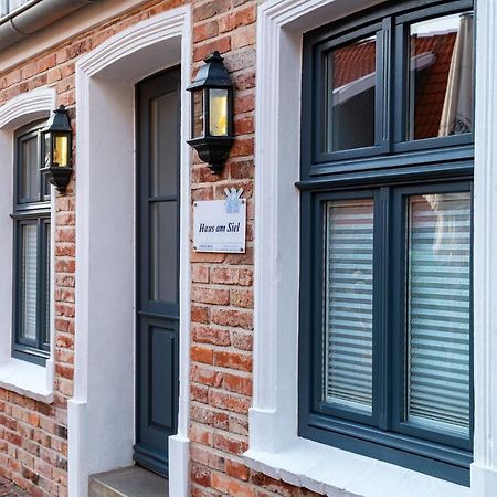 特希尔Haus Am Siel 01, Zentral Mit Eigenem Steg别墅 外观 照片